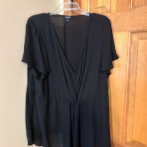 NWOT Torrid size 3 black V collar black blouse.